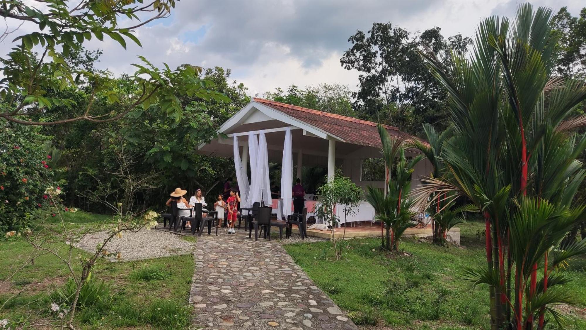 Hotel Campestre Mastranto Villavicencio Eksteriør billede